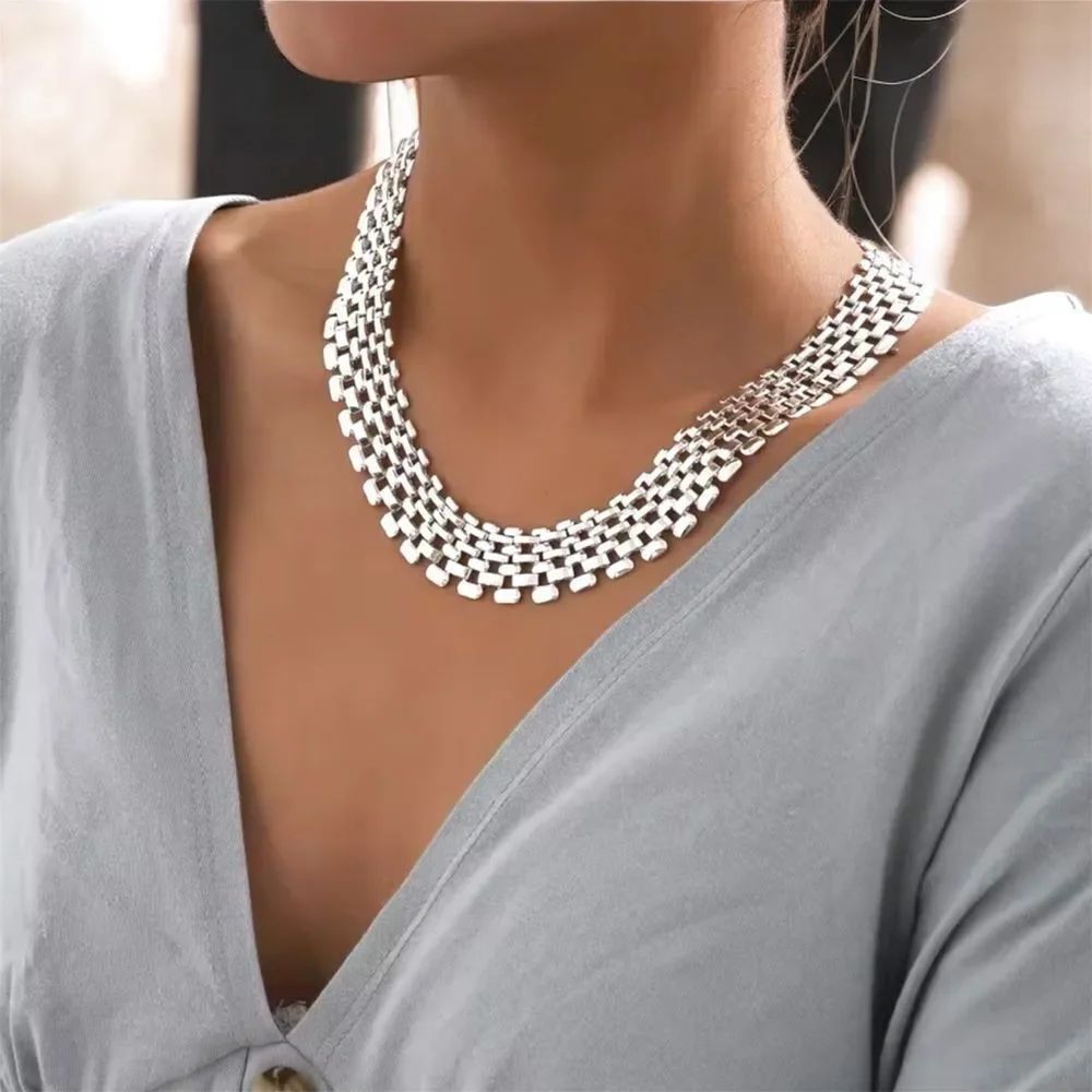 Elegant Chunky Link Chain Silver Necklace for Women